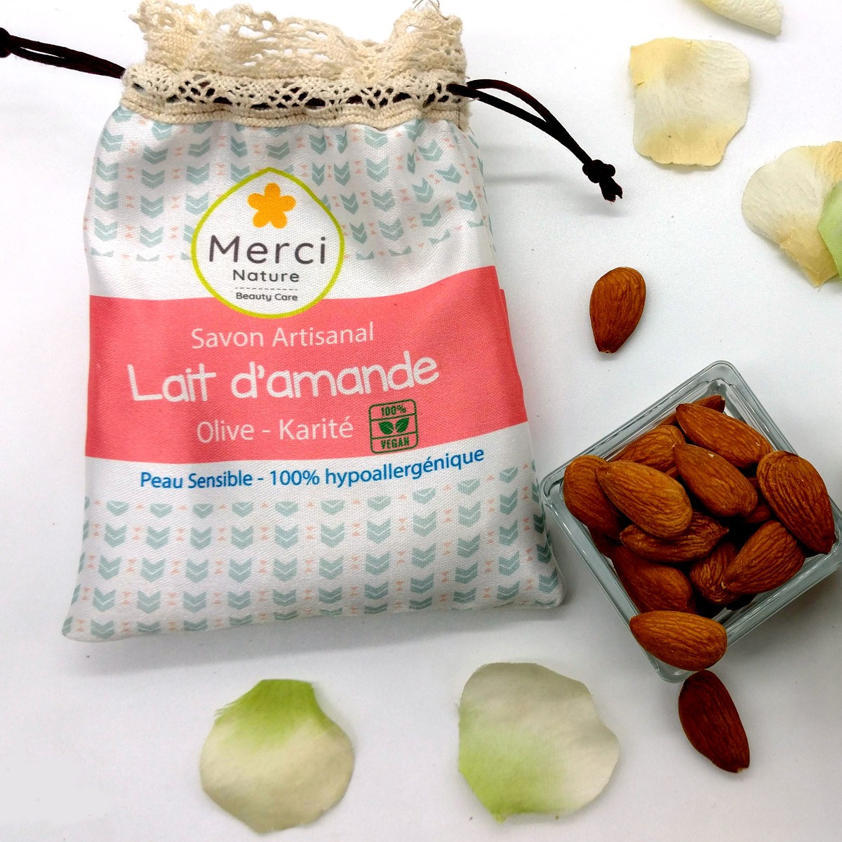 savon-lait-amande-olive-karite.jpg Savon Visage Lait d'amandes - Vegan – Image 1